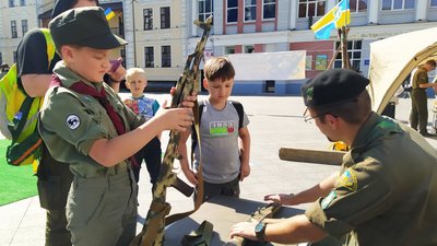 У Житомирі пластуни розпочали новий навчальний рік У Житомирі пластуни розпочали новий навчальний рік
