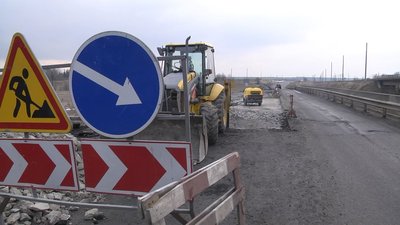 Двоє чоловіків у травматології, один на апараті штучної вентиляції: деталі обвалу мосту на Волині Двоє чоловіків у травматології, один на апараті штучної вентиляції: деталі обвалу мосту на Волині