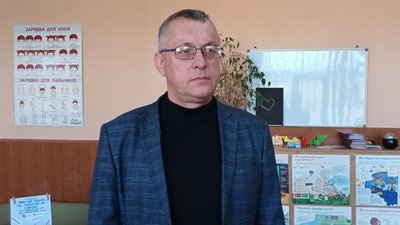 Директор Тернопільської школи №10 Директор Тернопільської школи №10