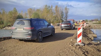 На Закарпатті відновили тимчасову переправу через річку Тересва