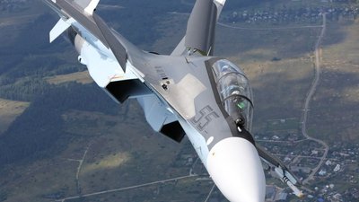 Росія підняла в небо свою авіацію Росія підняла в небо свою авіацію