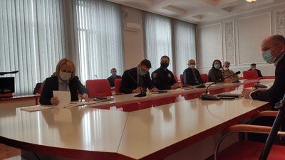 Чотири міста та три райони Тернопільщини будуть в "червоній" зоні Чотири міста та три райони Тернопільщини будуть в "червоній" зоні