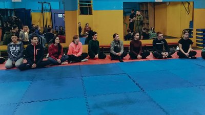 У Луцьку навчають усіх охочих на курсах з самооборони