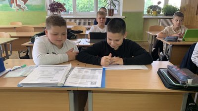 На Тернопільщині п'ятикласники не мають друкованих підручників На Тернопільщині п'ятикласники не мають друкованих підручників