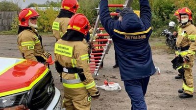 У громаді на Волині відбулись навчання пожежників-добровольців У громаді на Волині відбулись навчання пожежників-добровольців