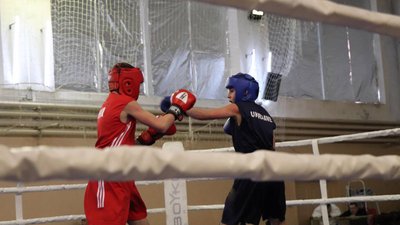 На чемпіонаті Сум з боксу визначили склад збірної області серед юніорів На чемпіонаті Сум з боксу визначили склад збірної області серед юніорів