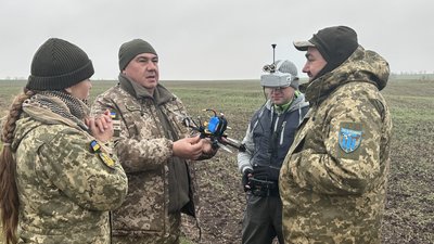 Тестування дрону у польових умовах Тестування дрону у польових умовах
