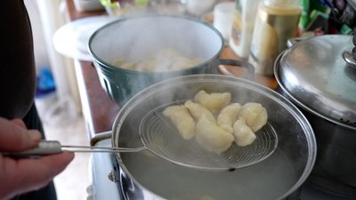 Вареники для захисників, які готує родина з Вінниччини