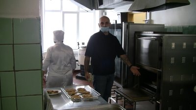 Діти Балабинського НВК на Запоріжжі рік харчуються за експериментальним методом Діти Балабинського НВК на Запоріжжі рік харчуються за експериментальним методом