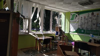 "Працюємо і будемо працювати". Директорка сумського училища розповіла, як працюватиме заклад після російського обстрілу "Працюємо і будемо працювати". Директорка сумського училища розповіла, як працюватиме заклад після російського обстрілу