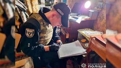У Чернігові у вбивстві підозрюють 21-річну студентку У Чернігові у вбивстві підозрюють 21-річну студентку