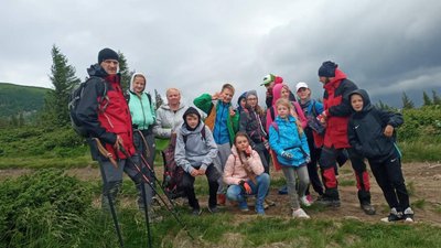Прикарпатські рятувальники допомогли дітям з Харкова, які заблукали на Говерлі