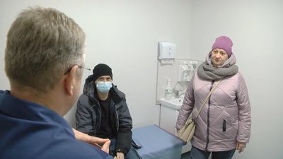 Переселенцю з Донеччини у Хмельницькому пересадили нирку від матері
