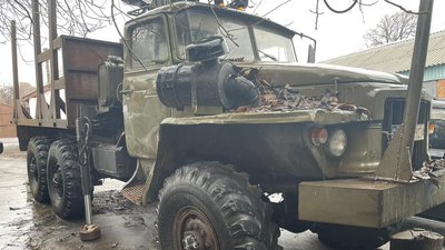Бензовоз Урал