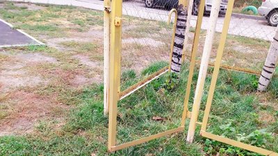 У Полтаві на огорожі повісили гранату У Полтаві на огорожі повісили гранату