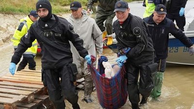 Рятувальники здійснюють евакуацію жителів сіл Снігурівщини