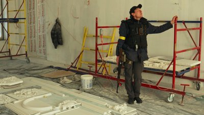 У маєтку Медведчука знайшли шубосховище, пів мільйона і 114 приміщень — "Слідство.Інфо" У маєтку Медведчука знайшли шубосховище, пів мільйона і 114 приміщень — "Слідство.Інфо"
