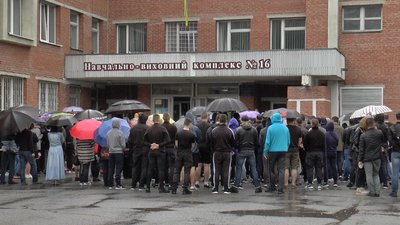 «Без нього дуже складно»: у Полтаві вшанували загиблого воїна Дмитра Пругла «Без нього дуже складно»: у Полтаві вшанували загиблого воїна Дмитра Пругла