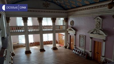 Новим власником палацу Сумського НВО став банк. Заняття гуртків поки дозволили Новим власником палацу Сумського НВО став банк. Заняття гуртків поки дозволили
