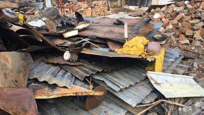 Полтавцям, у яких згорів будинок, зібрали до 100 тисяч гривень Полтавцям, у яких згорів будинок, зібрали до 100 тисяч гривень