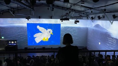 Робота Поліни Райко на виставці "Дім за зорею»