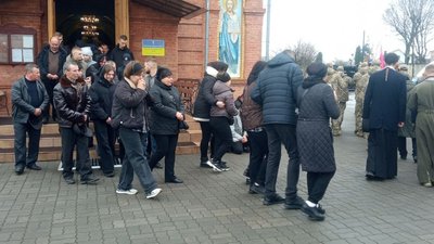 У Хмельницькому Свято-Георгіївському храмі попрощалися з двома полеглими воїнами