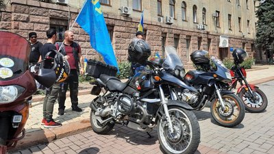 "Наша справа об’єднує". У Кропивницькому зібрались байкери майже з усієї України