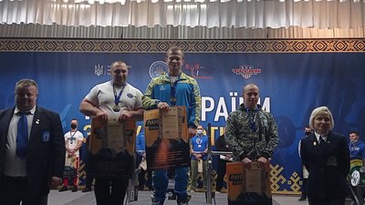 Троє спортсменів Житомирщини стали переможцями Кубку України з пауерліфтингу Троє спортсменів Житомирщини стали переможцями Кубку України з пауерліфтингу
