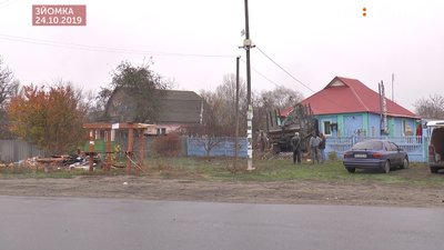 Будинок на Полтавщині, в який в’їхала вантажівка восени