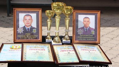 Тернопільські поліцейські провели турнір пам’яті з мініфутболу Тернопільські поліцейські провели турнір пам’яті з мініфутболу