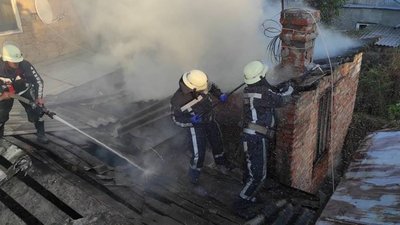 У Херсоні горів житловий будинок