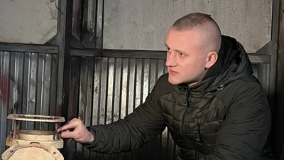 На Тернопільщині волонтери з тубусів від зброї роблять турбопічки На Тернопільщині волонтери з тубусів від зброї роблять турбопічки