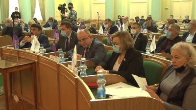 У Хмельницькій облраді визначилися з постійними комісіями: хто в якій працюватиме