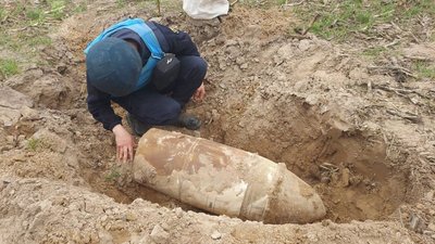 Піротехніки знешкодили ще 61 вибухонебезпечний предмет на Сумщині