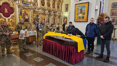 У Полтаві попрощалися із снайпером Олексієм Каніболоцьким