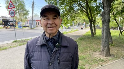 "Дерева та листя — це наші легені". Історія 82-річного миколаївця, який садить дерева "Дерева та листя — це наші легені". Історія 82-річного миколаївця, який садить дерева