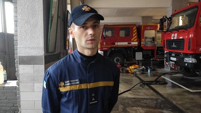 "Виклались на повну": волинські рятувальники розповіли про пожежу на нафтобазі "Виклались на повну": волинські рятувальники розповіли про пожежу на нафтобазі