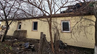На Житомирщині через пожежу без даху над головою залишилися восьмеро людей На Житомирщині через пожежу без даху над головою залишилися восьмеро людей