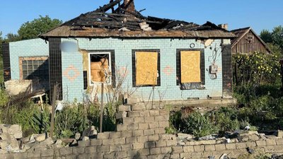 Двоє людей поранені через російські обстріли Донеччини за добу