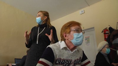 Викладачка цього факультету Людмила Кафловська своїх студентів хвалить, каже вони, як молоді студенти Викладачка цього факультету Людмила Кафловська своїх студентів хвалить, каже вони, як молоді студенти