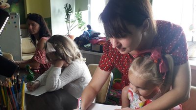Діти з Німеччини зібрали гроші для сумських дітей Діти з Німеччини зібрали гроші для сумських дітей