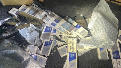 Львівські митники вилучили 530 пачок сигарет на кордоні із Польщею