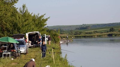 На Тернопільщині провели благодійний турнір з риболовлі