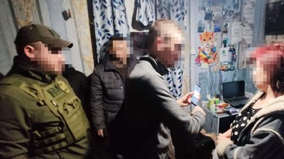 Підтримували і виправдовували російську армію: на Черкащині викрили двох пропагандистів Підтримували і виправдовували російську армію: на Черкащині викрили двох пропагандистів