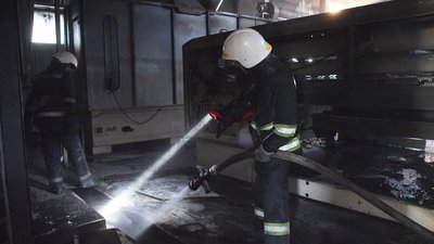 У Миколаєві горіла текстильна фабрика У Миколаєві горіла текстильна фабрика