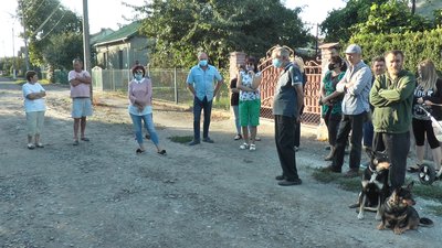 Вдвічі дорожче за брудну воду. Франківці просять чистої питної води