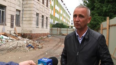 У Житомирі ремонтують старий корпус гімназії №23 – 230 учнів початкової ланки підуть до школи №33 У Житомирі ремонтують старий корпус гімназії №23 – 230 учнів початкової ланки підуть до школи №33