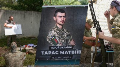 "Тарас дає мотивацію" — учасниця військової школи імені Героя України Тараса Матвіїва