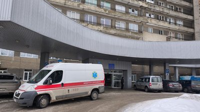 Чернівецька лікарня швидкої медичної допомоги на вулиці Фастівській