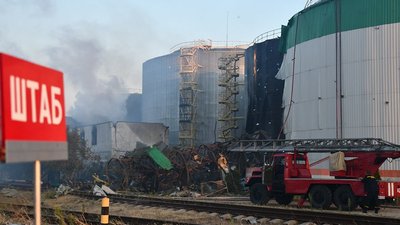 На Миколаївщині внаслідок обстрілу російських військ загорівся об’єкт інфраструктури На Миколаївщині внаслідок обстрілу російських військ загорівся об’єкт інфраструктури